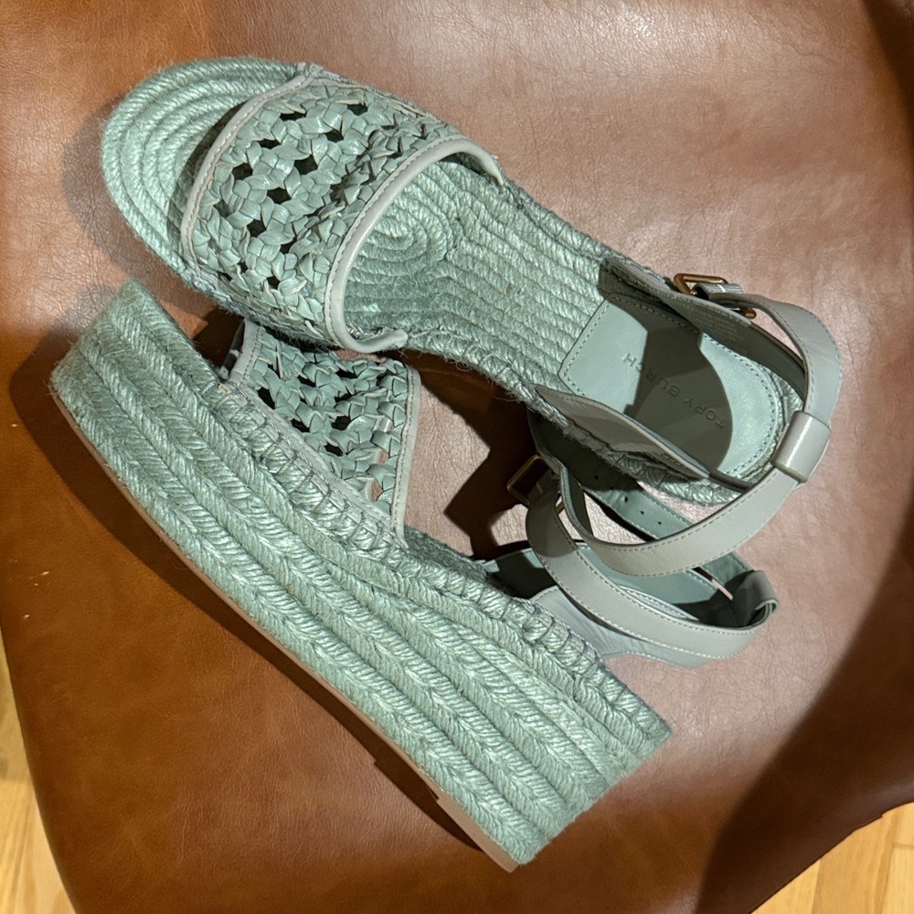 Preloved Tory Burch (Authentic) wedges, basket weave, 7 1/2, leather.